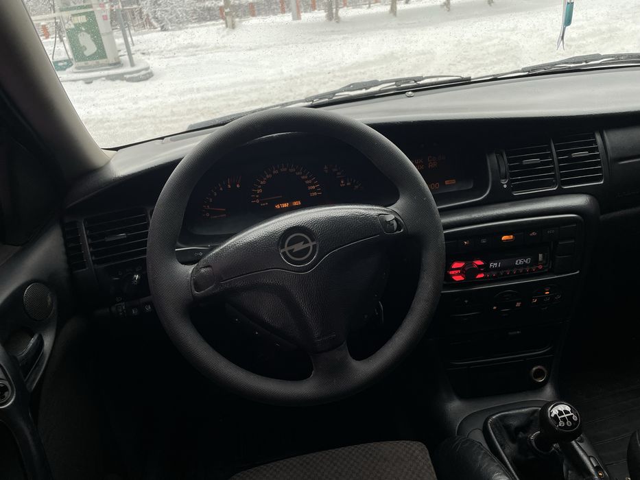 Opel  Vectra B 2001