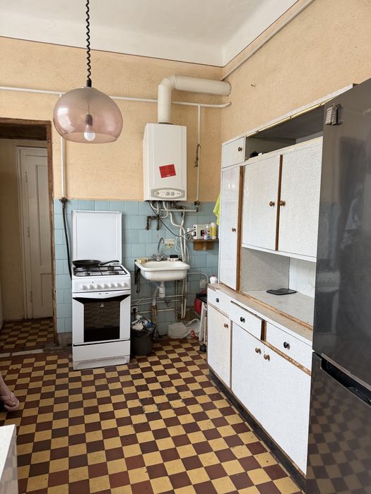 Продається велика 3 кім.квартира у центрі міста