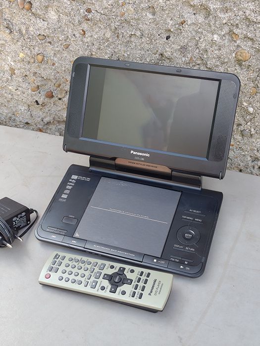 Odtwarzacz przenośny Panasonic DVD-LS86