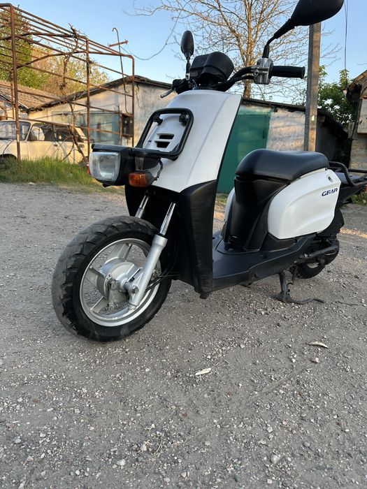 Продам Yamaha gear 4t