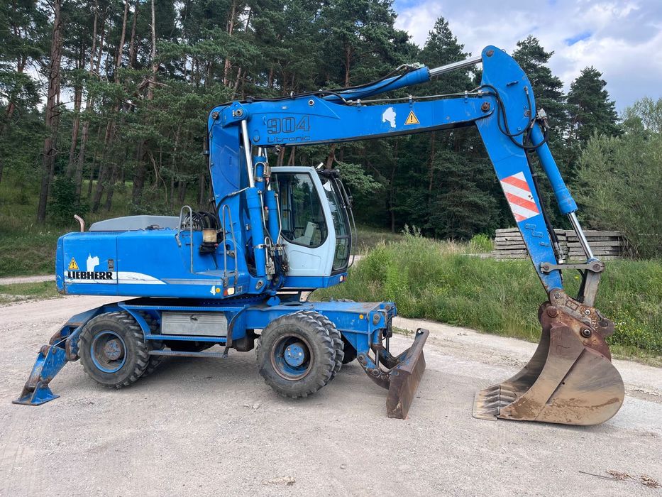 Liebherr A904C Litronic  Szybkozłącze SW48 * Centralne smarowanie * Klima * Pług * Podpory *