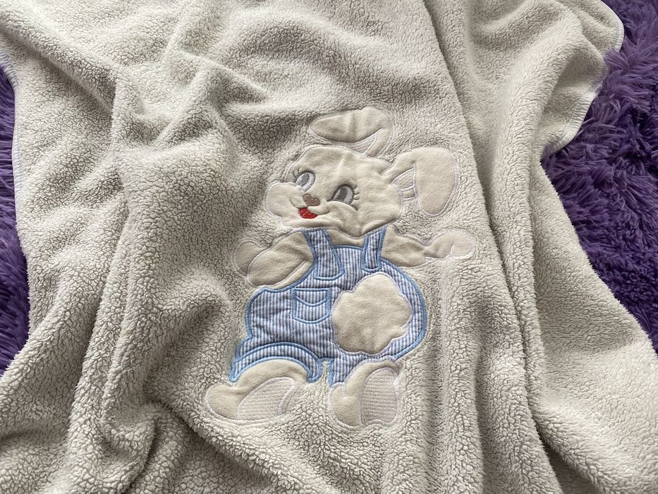 Одіяло 88*88 см дитяче молочного кольору