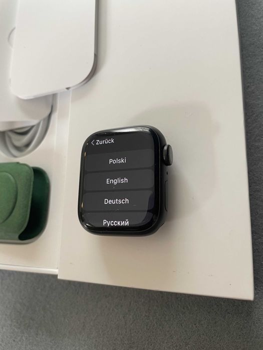 Apple Watch 7 41mm GPS ciemnozielony bateria 100%
