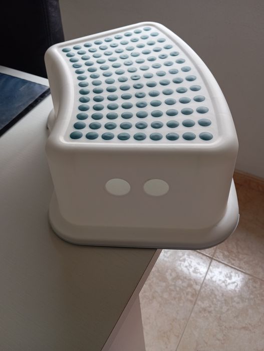 Banco/degrau  como novo