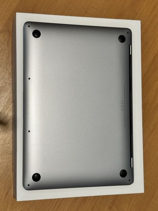Macbook pro m1 2020 8/256