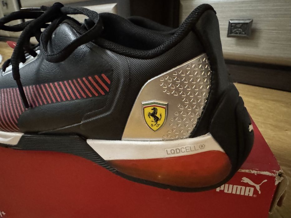 Оригінальні кросівки Puma Scuderia Ferrari Kart Cat X Tech
