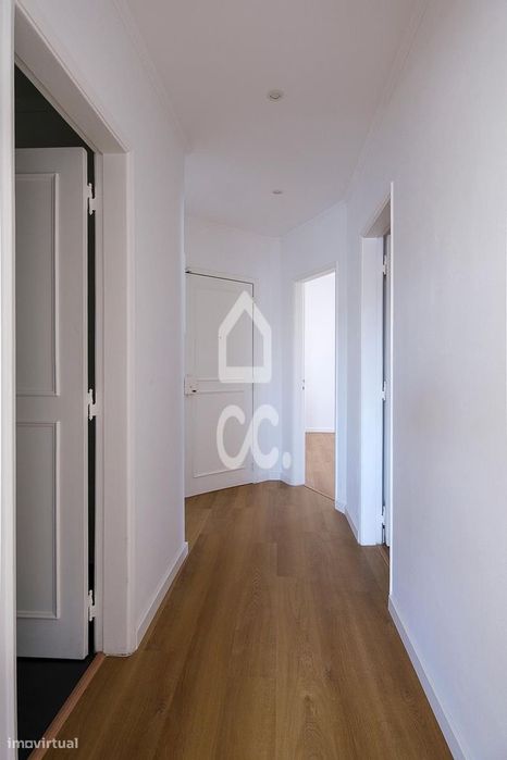 Imóvel remodelado com 71m2!