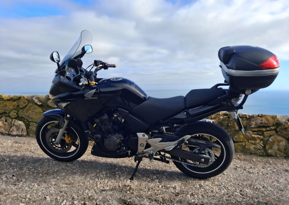 Honda CBF 600 imaculada