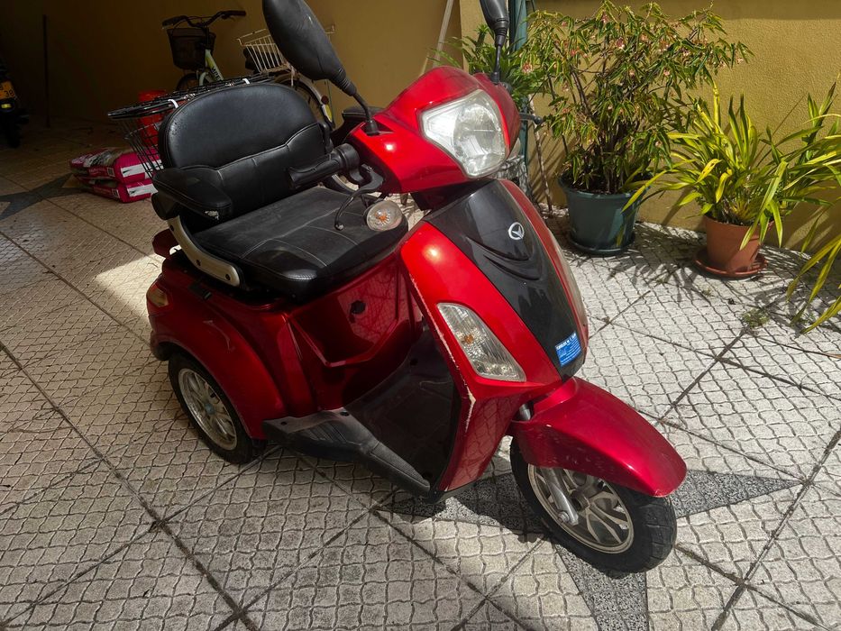 Vortex R3S  Triciclo elétrico scooter moped a bateria