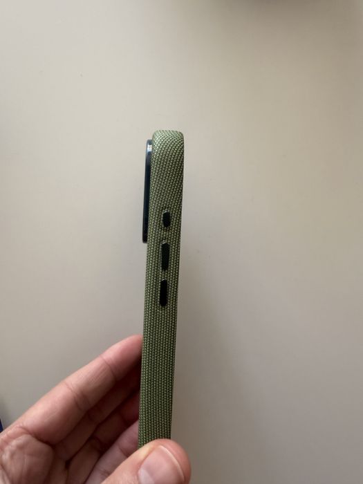 capa iphone 17 pro techwoven  verde