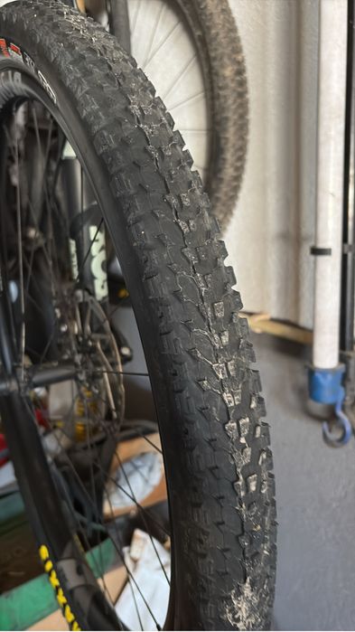 Vendo rodas dt swiss completas como estao nas fotos, como novo