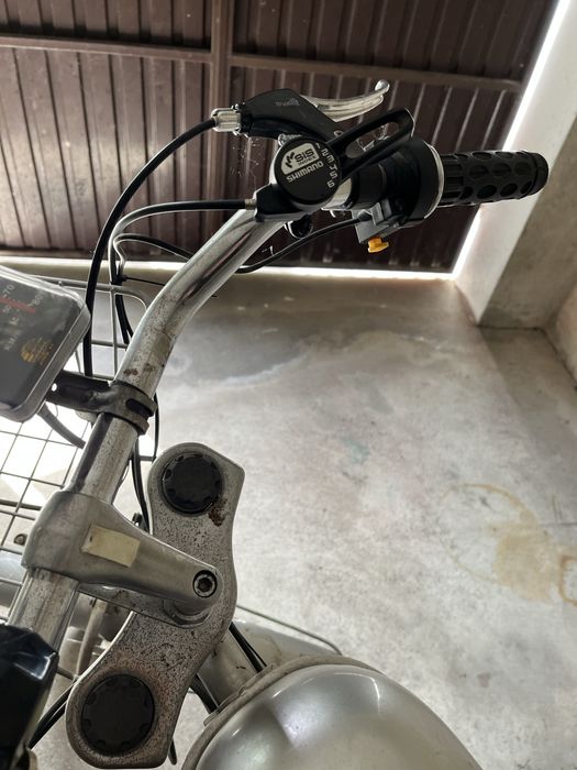 Bicicleta Bina com motor