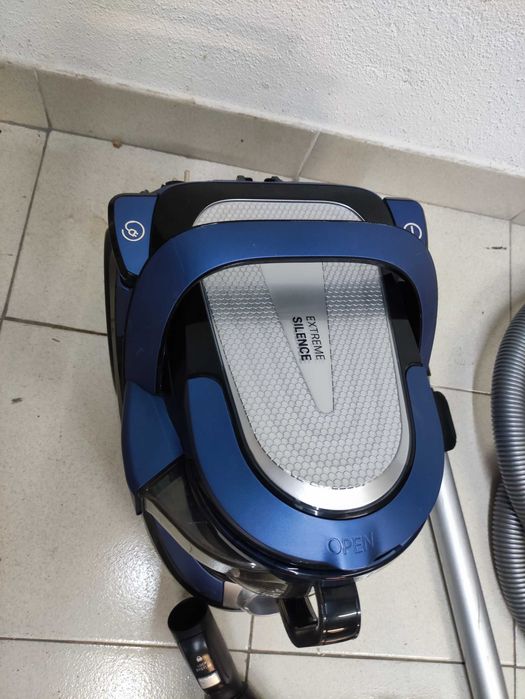 Aspirador sem saco Rowenta Silence Force - DP43