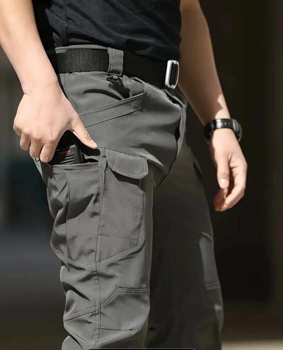 Męskie spodnie z kieszeniami