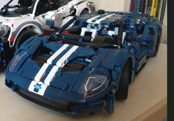 Zamiennik  LEGO Technic Ford GT 1466 elementów