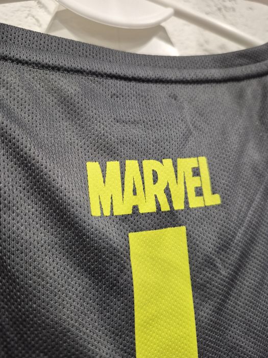 Koszulka sportowa marvel s szybkoschnąca szara zbroja przebranie nowa
