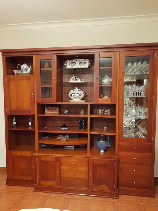 Móvel de sala em bom estado