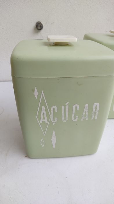 Caixas de cozinha da marca Edmar
