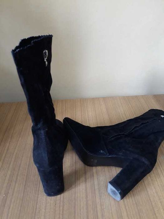 Botki z grubego zamszu 37