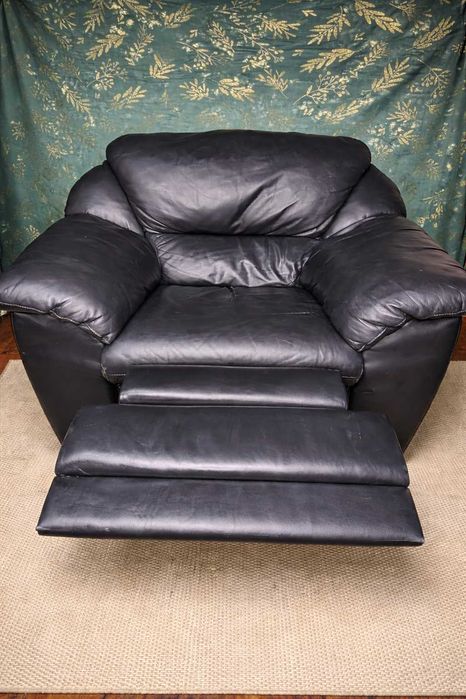 Fotel skórzany rozkładany - czarna skóra naturalna