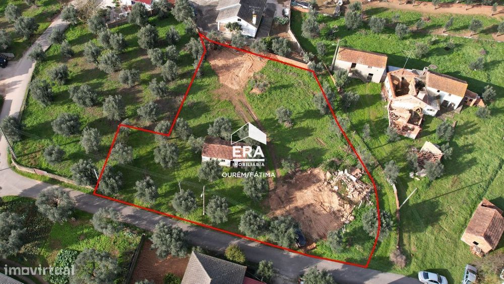 Terreno com Ruína perto da Freixianda