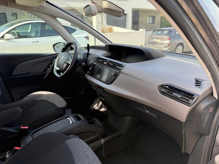 citroen c4 spacetourer bluehdi eat8