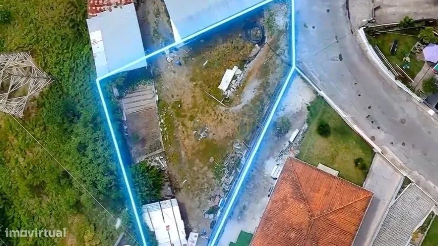 Terreno Premium em Ronfe - 860m2 para a casa dos seus Sonhos!