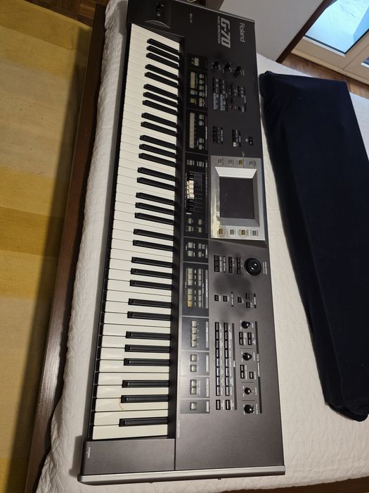 Roland g70.     .