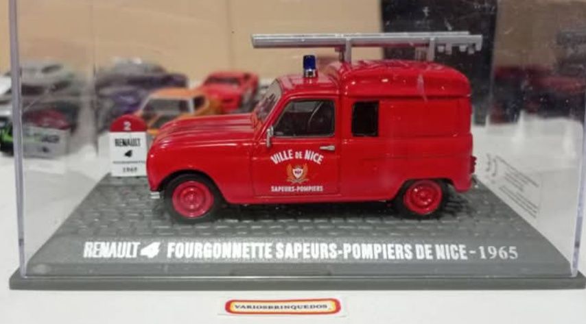 Miniaturas Renault 4L e Citroen DS IXOS 1/43