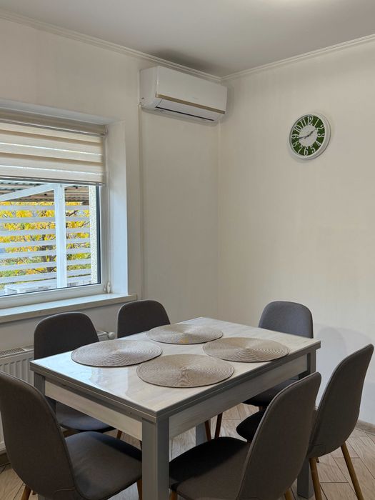 Будинок з ремонтом, є твердопаливний котел та резервне живлення