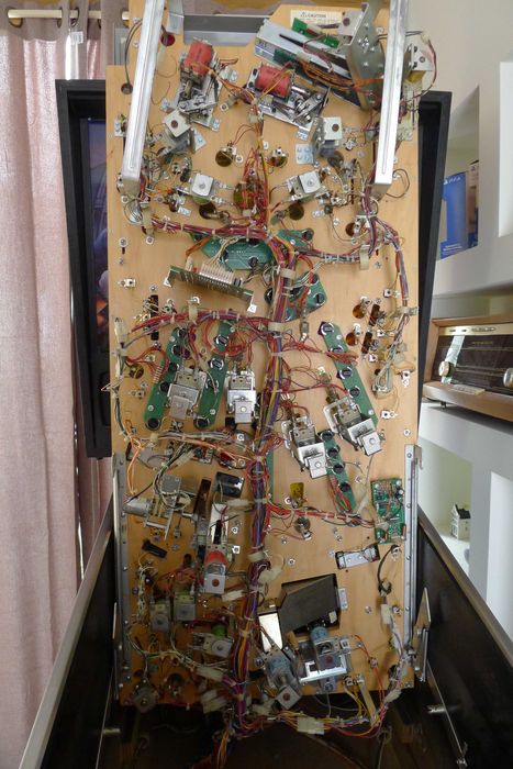 Bally Williams Cactus Canyon pinball 100% original. Very low games count.