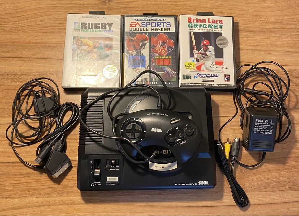 Konsola SEGA Mega Drive Model 1 + 3 gry + pad + okablowanie