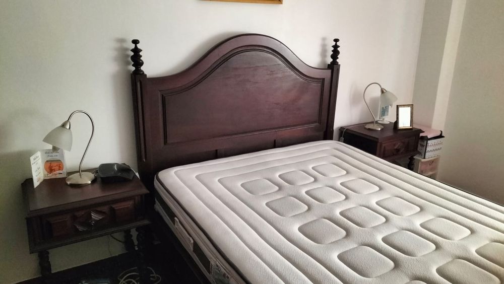 Quarto completo.