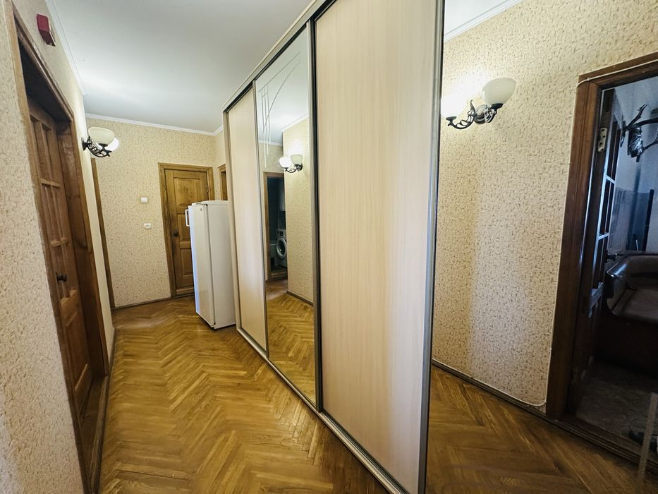 Продам 3-кімнатну квартиру з автономним газовим опаленям