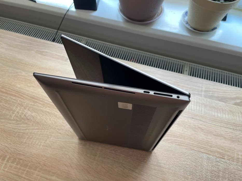 2023 рік Dell Precision 5550 Intel® i7 _NVIDIA _1000gbSSD _4K дисплей _32gb DDR4 _85% Батарея