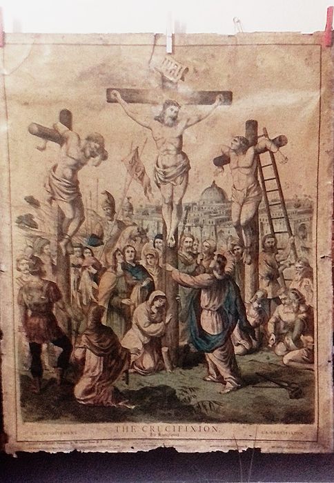 Quadro antigo com estampa religiosa "A crucificação"