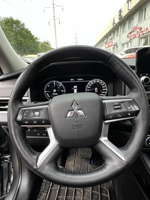 Продам Mitsubishi Новый!