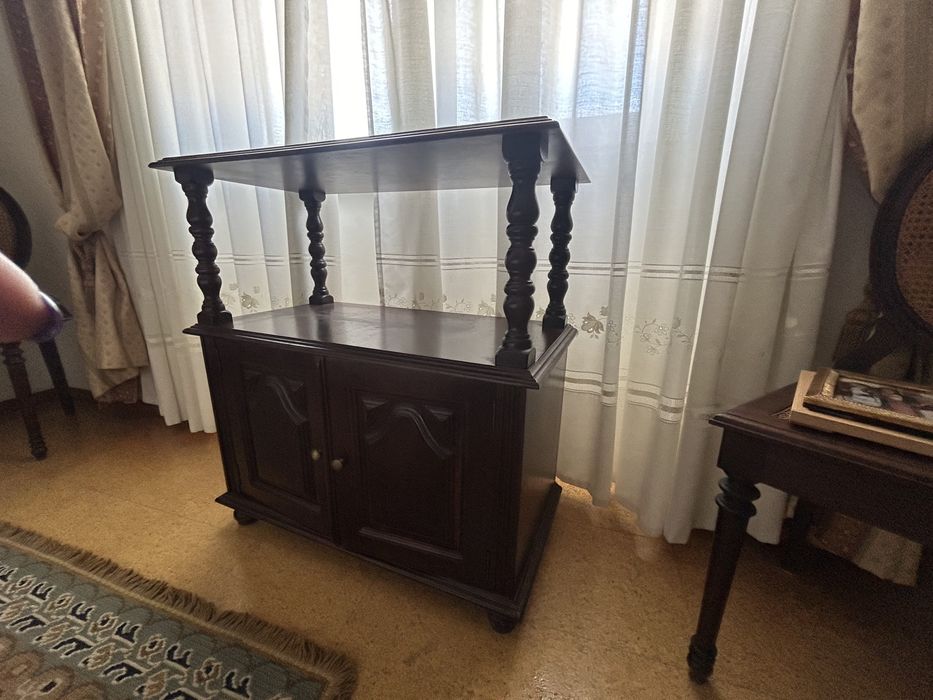 Movel / consola de madeira para TV