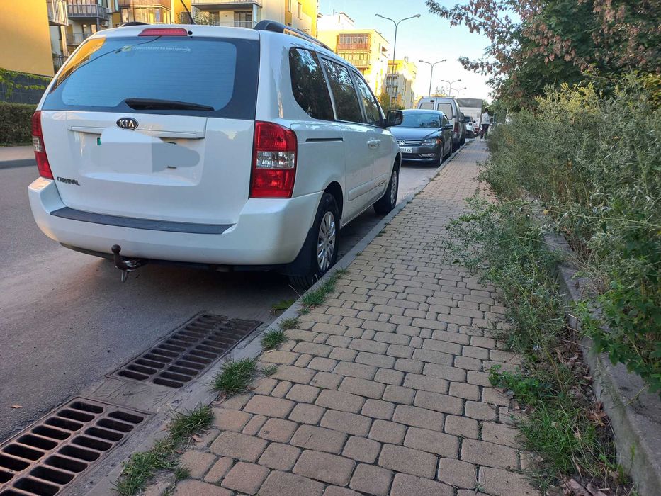Продам мінівен KIA KARNIVAL 7 місць