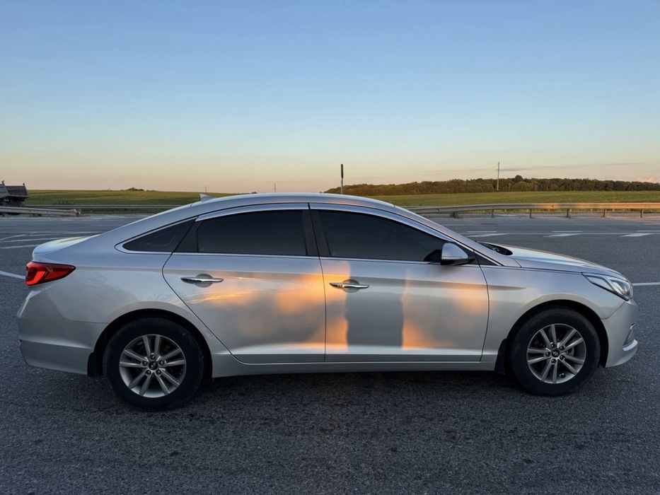 Hyundai Sonata 2014 2 л. газ