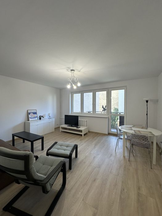 Dwa rozkladowe pokoje z balkonem  po remoncie # obok Kaskady