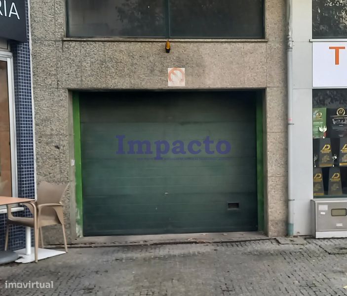 Lugar de garagem em São João da Madeira