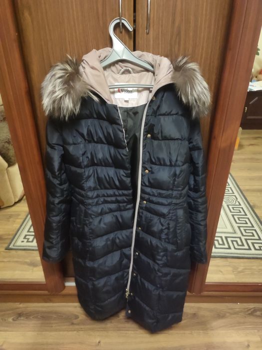 Зимова куртка,пуховик