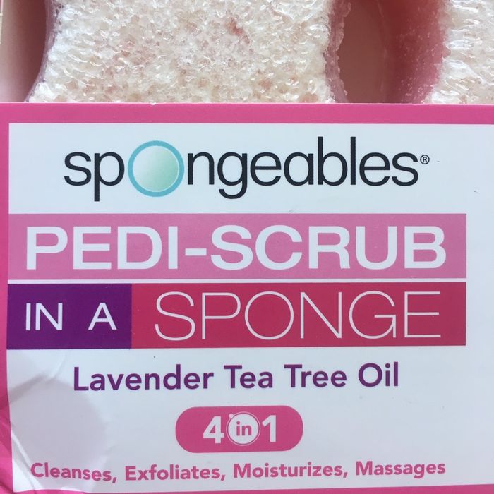 Pedi scrub in a sponge pumeks gabka do pedicure
