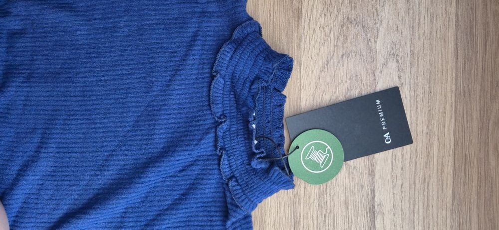 Вкорочена кофта від бренду С&А