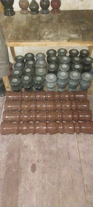 Балясіни Вази Кутики Лампади Кулі Мячі всі точені вироби з граніту любой складності