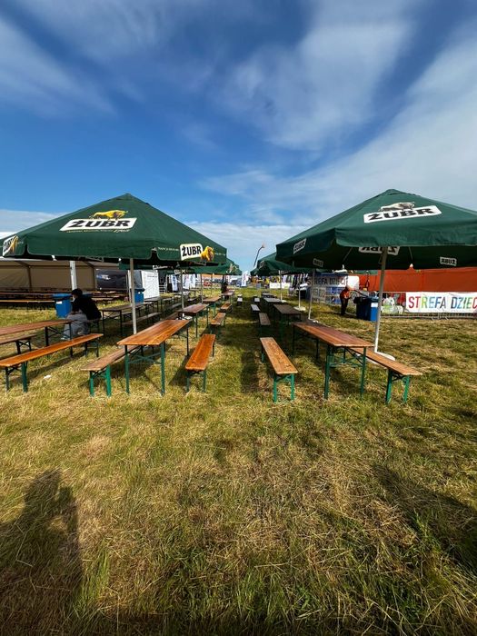 Zestaw biesiadny ,ławka,stół,parasol,zestaw imprezowy.nalewak do piwa