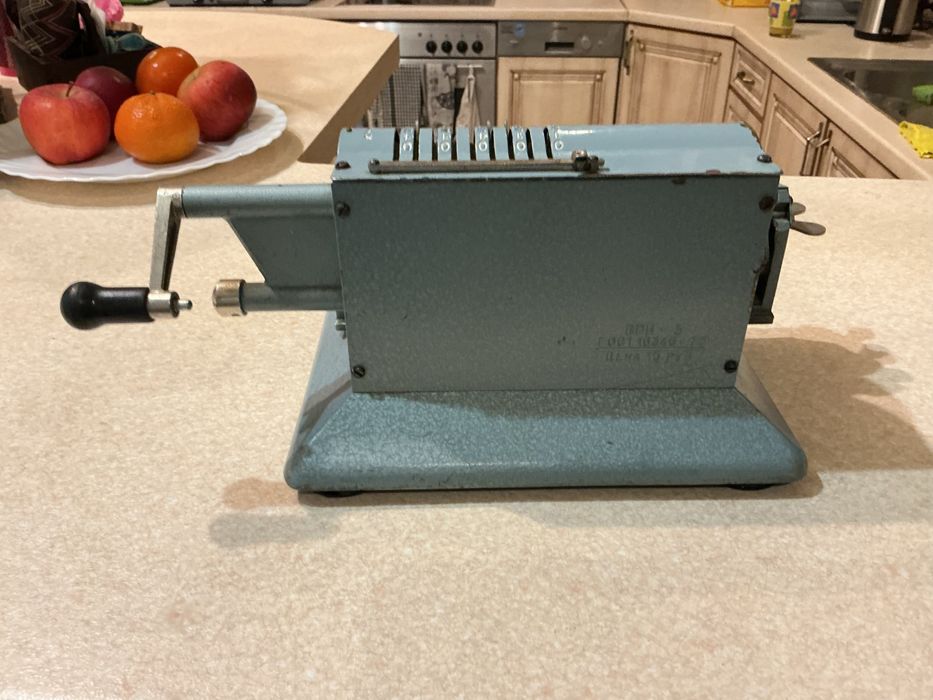 Механічний лічильний апарат Фенікс М ,робочий ,СРСР