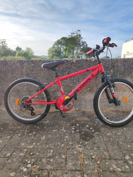 Bicicleta Btwin Racing Boy 320 – Criança – Bom Estado