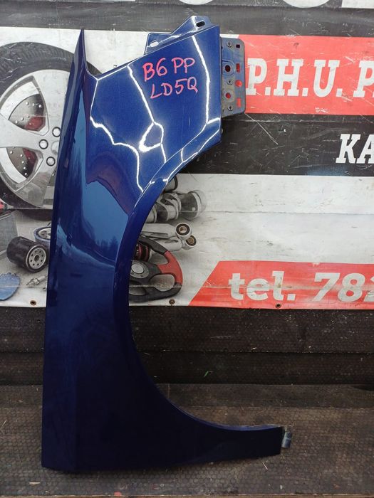 Błotnik prawy vw passat b6 LD5Q